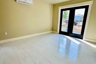 601 W 3rd St, Carrabelle, FL 32322 - Photo 12