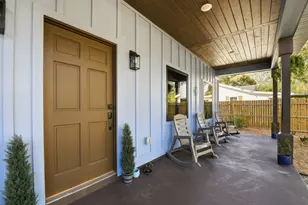 601 W 3rd St, Carrabelle, FL 32322 - Photo 2