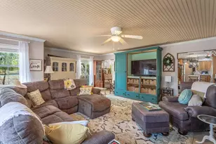 902 NW Ave D, Carrabelle, FL 32322 - Photo 10