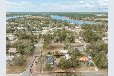 902 NW Ave D, Carrabelle, FL 32322 - Photo 6