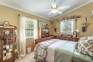 902 NW Ave D, Carrabelle, FL 32322 - Photo 16