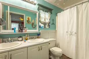 902 NW Ave D, Carrabelle, FL 32322 - Photo 16