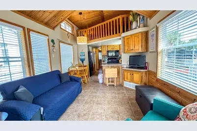 1843 Hwy 98 W #5, Carrabelle, FL 32322 - Photo 6