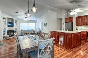 121 5th St, Apalachicola, FL 32320 - Photo 18