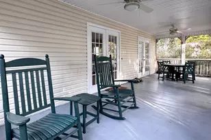 121 5th St, Apalachicola, FL 32320 - Photo 10