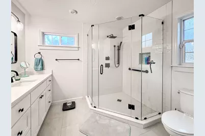 121 5th St, Apalachicola, FL 32320 - Photo 22