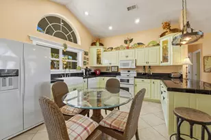 548 E Pine Ave, Saint George Island, FL 32328 - Photo 8