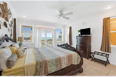 128 E Gorrie Dr, Saint George Island, FL 32328 - Photo 30