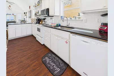 128 E Gorrie Dr, Saint George Island, FL 32328 - Photo 18