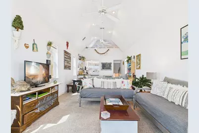 128 E Gorrie Dr, Saint George Island, FL 32328 - Photo 8