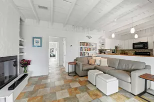 473 E Gorrie Dr, Saint George Island, FL 32328 - Photo 8