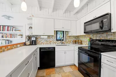 473 E Gorrie Dr, Saint George Island, FL 32328 - Photo 12