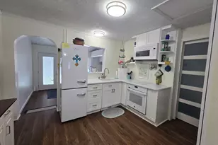 38-2 E Pine St, Lanark Village, FL 32323 - Photo 8