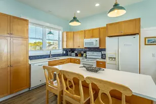 733 E Gulf Beach Dr, Saint George Island, FL 32328 - Photo 8