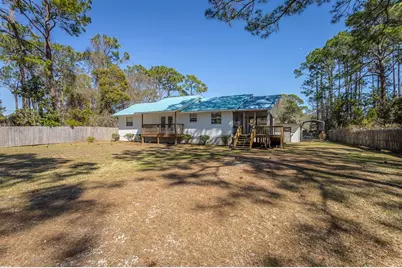 10 6th St, Eastpoint, FL 32328 - Photo 32