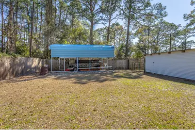 10 6th St, Eastpoint, FL 32328 - Photo 24