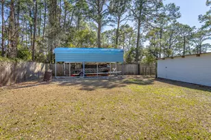 10 6th St, Eastpoint, FL 32328 - Photo 24