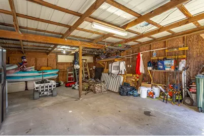 10 6th St, Eastpoint, FL 32328 - Photo 30