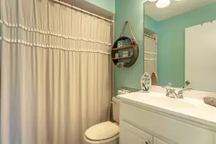 10 6th St, Eastpoint, FL 32328 - Photo 20