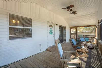 10 6th St, Eastpoint, FL 32328 - Photo 26