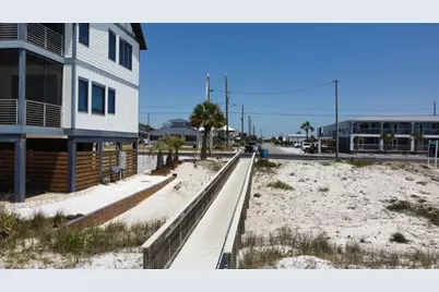 121 15th St, Mexico Beach, FL 32456 - Photo 20