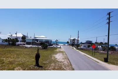 121 15th St, Mexico Beach, FL 32456 - Photo 12