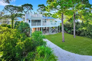 147 Florida Ave, Port Saint Joe, FL 32456 - Photo 1