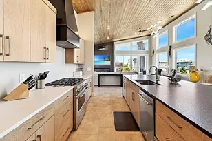 563 Secluded Dunes Dr, Port Saint Joe, FL 32456 - Photo 18