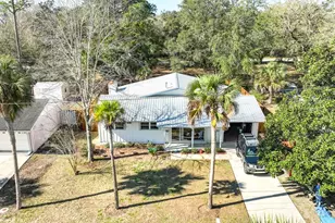126 Carl King Ave, Carrabelle, FL 32322 - Photo 1