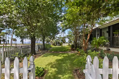 201 8th St, Port Saint Joe, FL 32456 - Photo 2