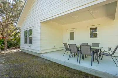 149 Las Brisas Dr, Eastpoint, FL 32328 - Photo 12