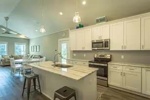 149 Las Brisas Dr, Eastpoint, FL 32328 - Photo 16