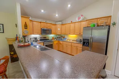 652 Longwood Ct, Eastpoint, FL 32328 - Photo 6