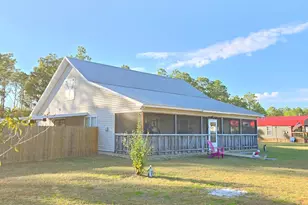 306 Huckeba Dr, Apalachicola, FL 32320 - Photo 2