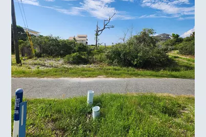 1628 E Gulf Beach Dr, Saint George Island, FL 32328 - Photo 2