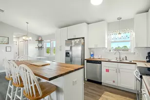 749 W Gorrie Dr, Saint George Island, FL 32328 - Photo 6