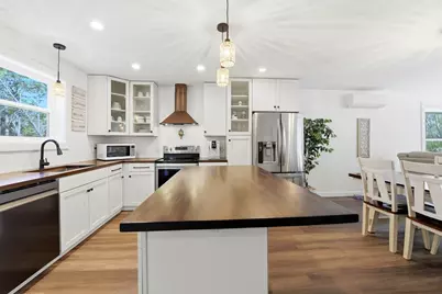 121 Cedar St, Eastpoint, FL 32328 - Photo 4