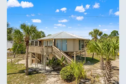 215 S Neptune St, Port Saint Joe, FL 32456 - Photo 2