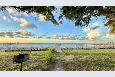 415 N Sawyer St, Saint George Island, FL 32328 - Photo 32
