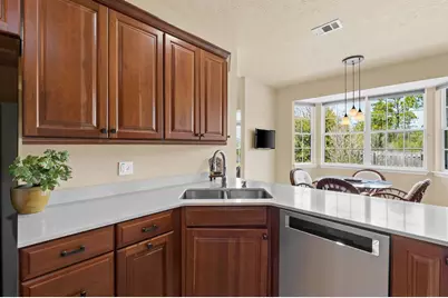 622 Gulf Aire Dr, Port Saint Joe, FL 32456 - Photo 2
