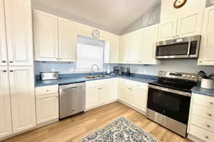 1040 E Gulf Beach Dr, Saint George Island, FL 32328 - Photo 6