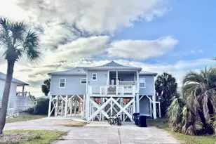 1040 E Gulf Beach Dr, Saint George Island, FL 32328 - Photo 30