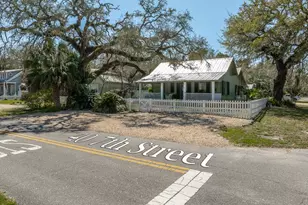 40 7th St, Apalachicola, FL 32320 - Photo 36