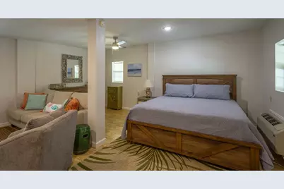 1064 W Gulf Beach Dr, Saint George Island, FL 32328 - Photo 20