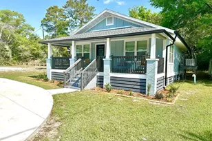 304 Hwy 98, Carrabelle, FL 32322 - Photo 2