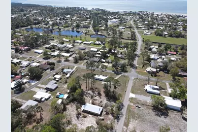 902 16th St, Port Saint Joe, FL 32456 - Photo 4