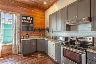 112 14th St, Apalachicola, FL 32320 - Photo 12