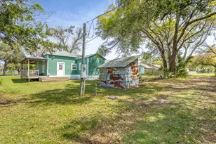 112 14th St, Apalachicola, FL 32320 - Photo 8