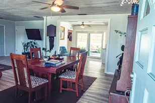 706 SE 7th St, Carrabelle, FL 32322 - Photo 4