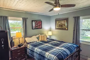 706 SE 7th St, Carrabelle, FL 32322 - Photo 14